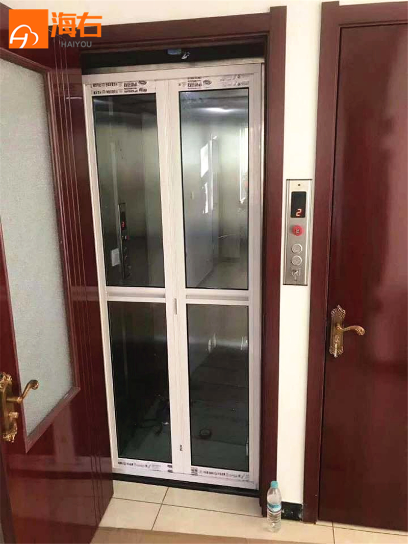 家用电梯